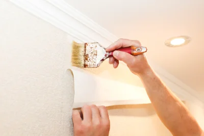 Pose de papier peint à Calcatoggio — revêtements muraux et toiles de verre